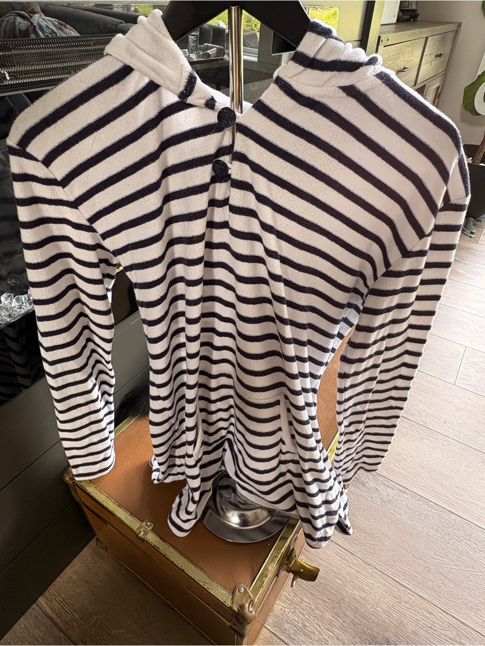 Vineyard Vines White Hoodie with Navy Stripes